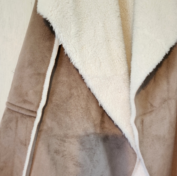 Faux Sude & Faux Fur Vest - Picture 4 of 4